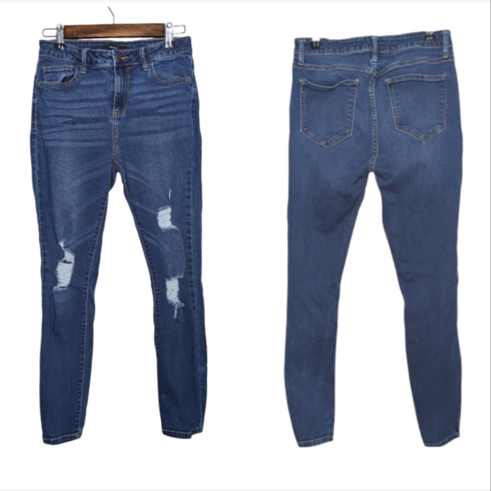 Forever 21 Women's Distressed Skinny Medium Wash Blue Ripped Jeans Size Medium